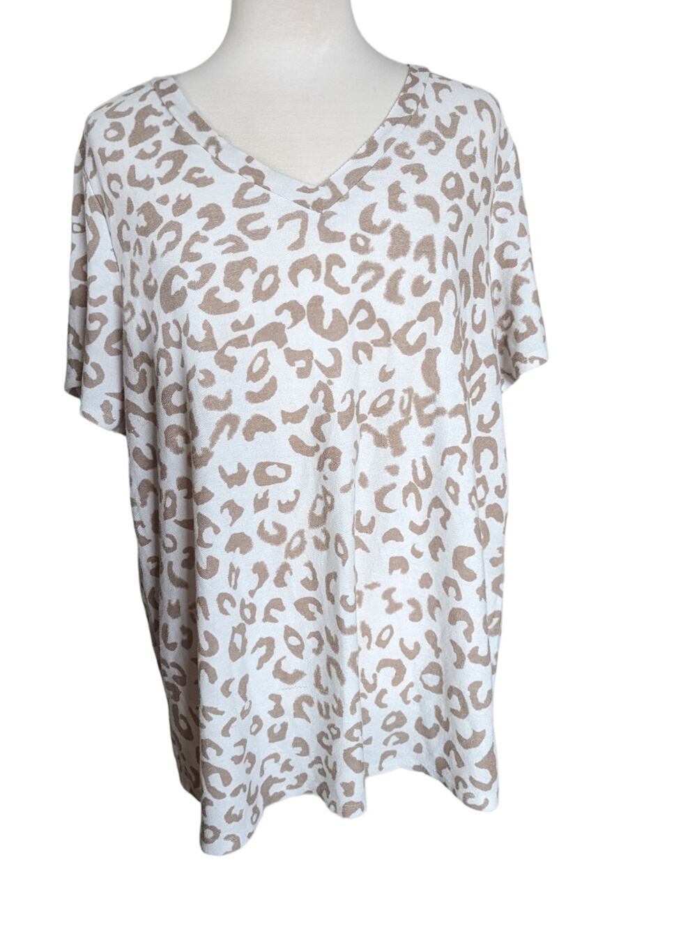 Vanilla Bay V-neck Leopard Print Short Sleeve Top Size 3XL